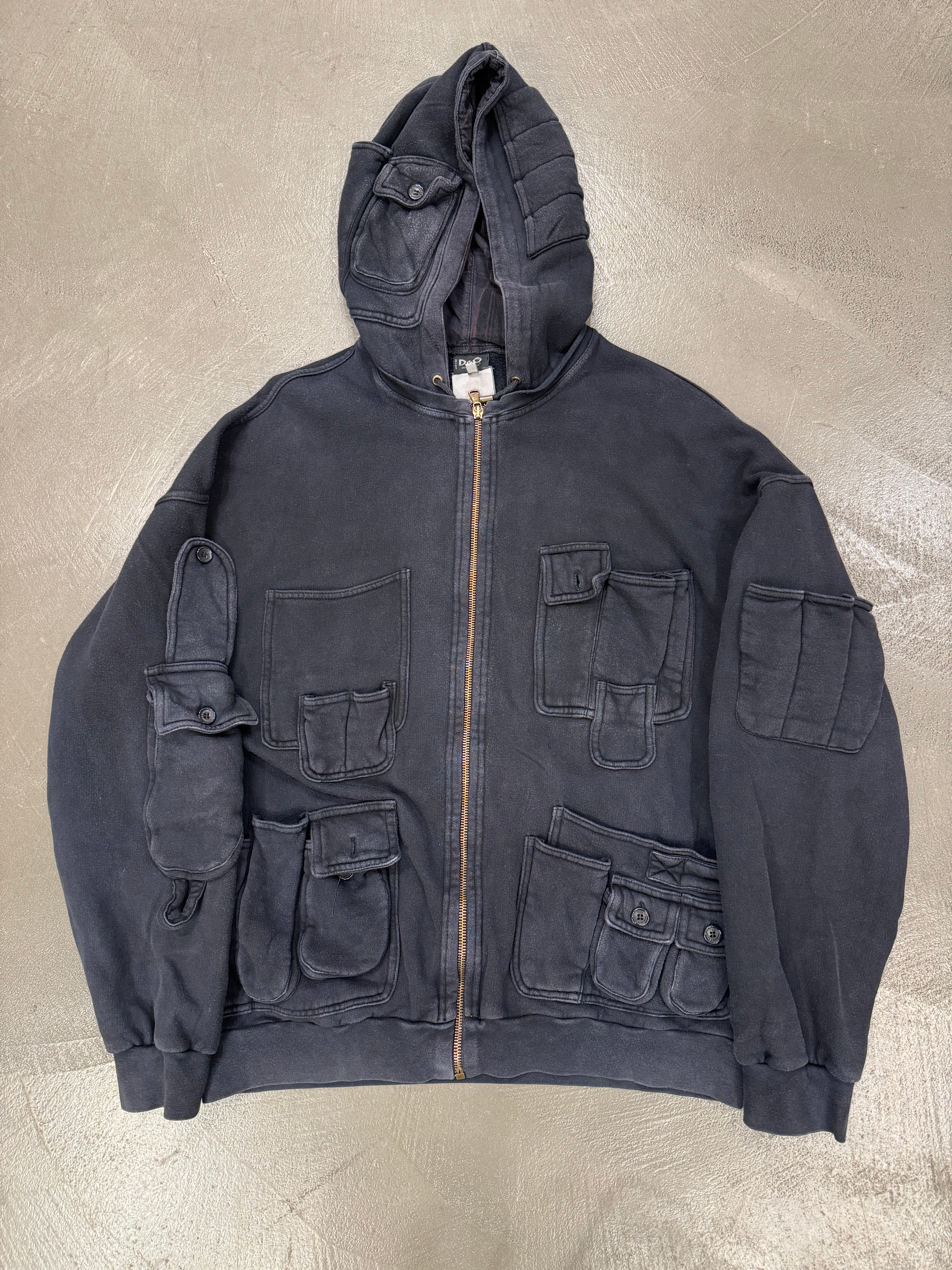 16F1F0E0-4F77-44E2-88CF-