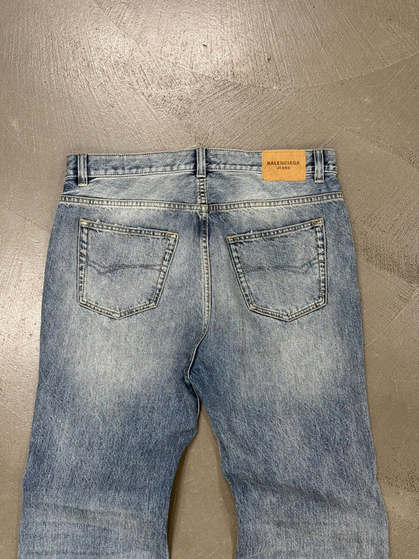 A/W2022 Balenciaga Lost Tape flared jeans