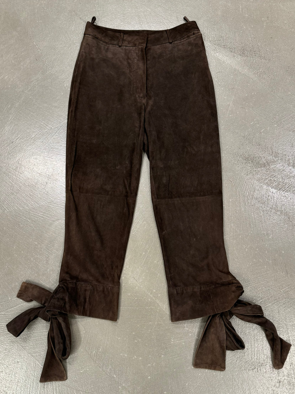 F/W2002 Yves Saint Laurent by Tom Ford bow tie leather short trousers