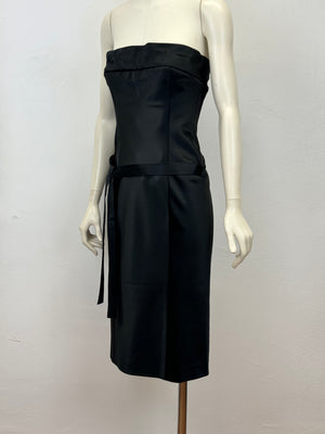 S/S2001 Gucci by Tom Ford corseted strapless dress