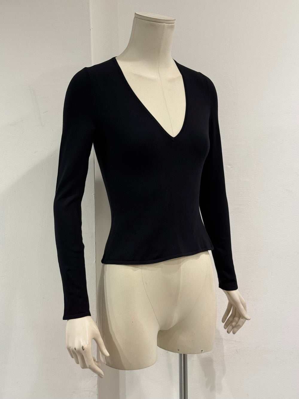 2000s Gucci by Tom Ford V neck knit top