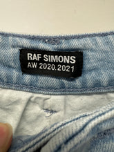 Load image into Gallery viewer, F/W 2020-2021 Raf Simons cut-out baggy jeans
