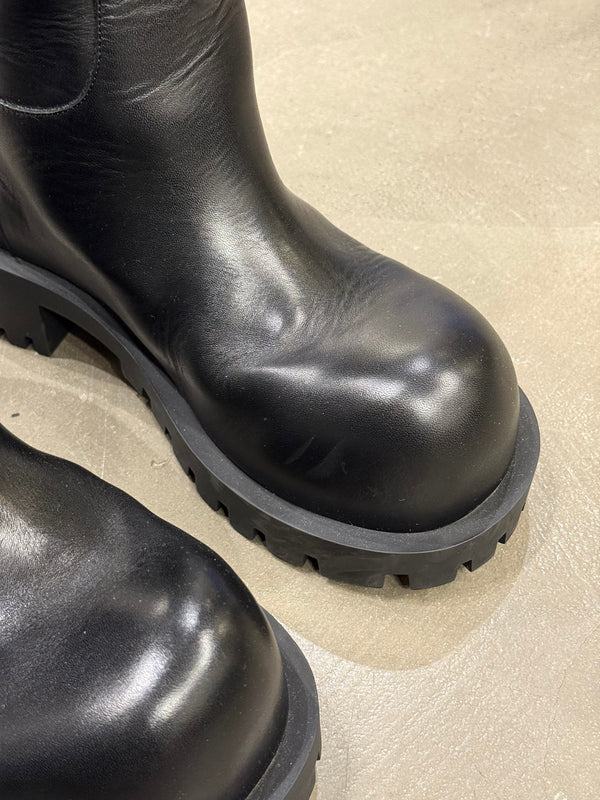 Balenciaga hummer leather boots