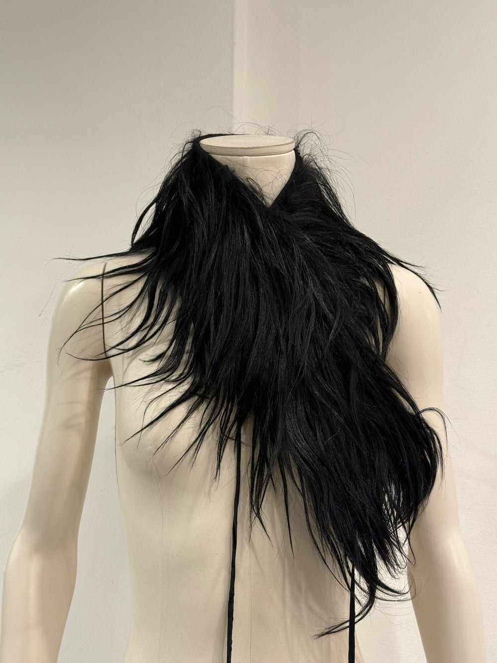 A/W2002 Ann Demeulemeester runway feather trim scarf