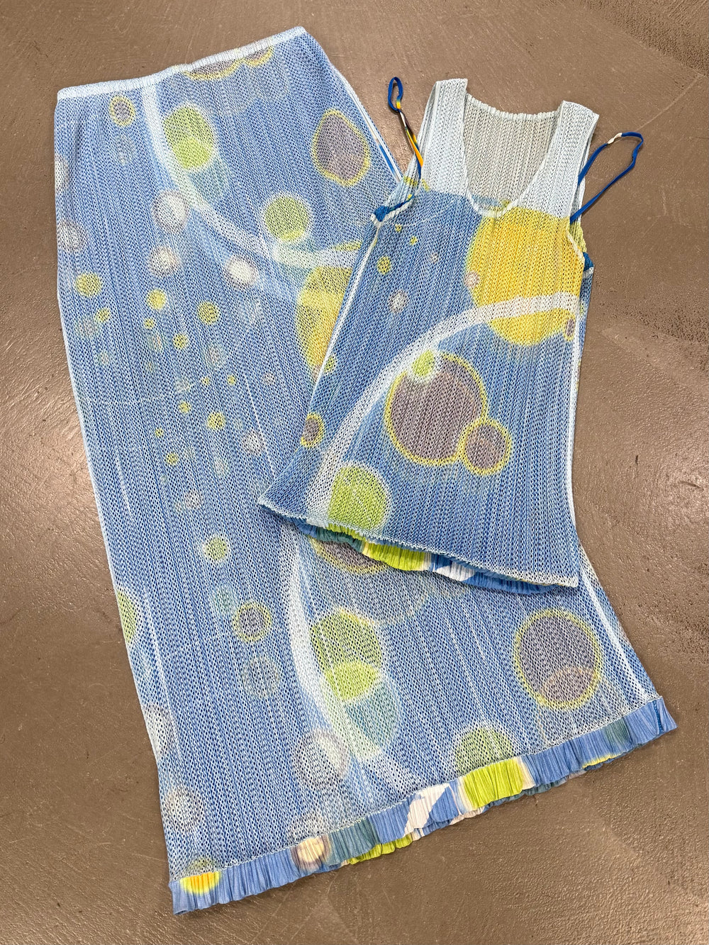 S/S2011 Issey Miyake “pleats please” cosmos print