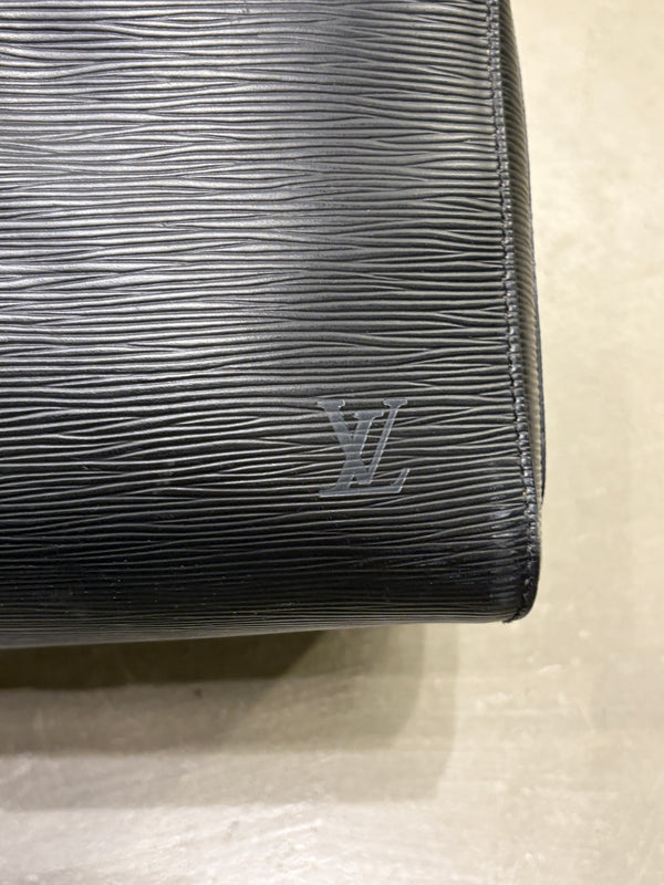 1998 Louis Vuitton Epi leather Keepall 50 bag