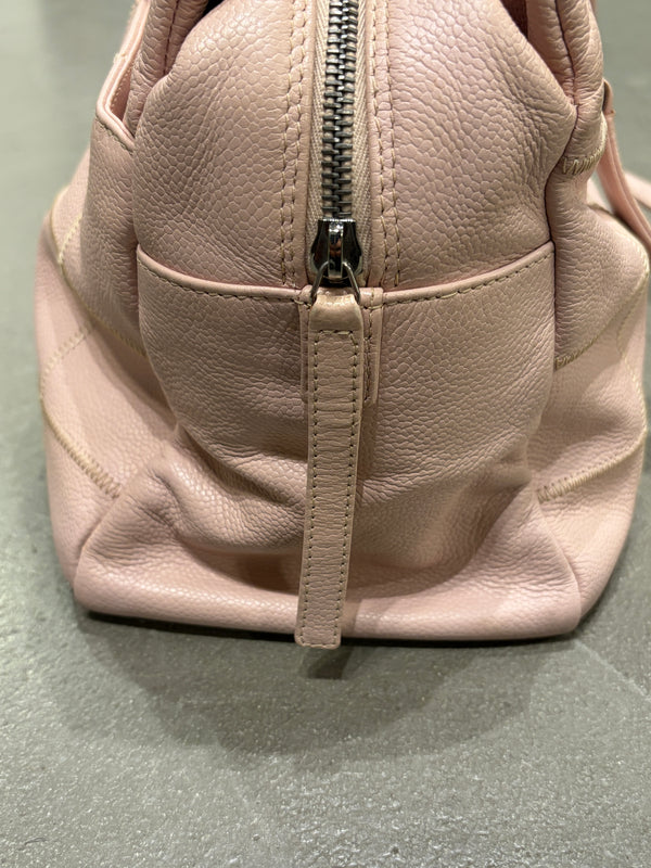 2005-2006 Chanel caviar leather shoulder bag