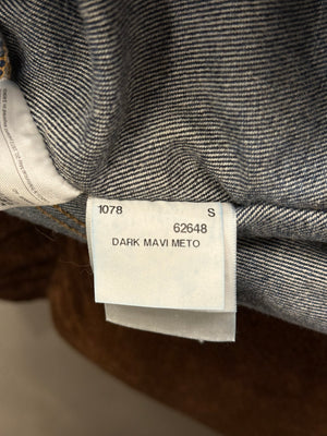 A/W2018 Vetements x Levi’s oversized double layer denim vest