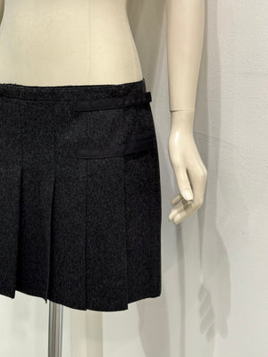 2007 Prada bondage mini pleated wool skirt