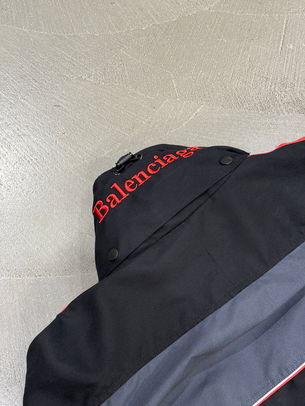 F/W2017 Balenciaga c-shape campaign swing parka jacket