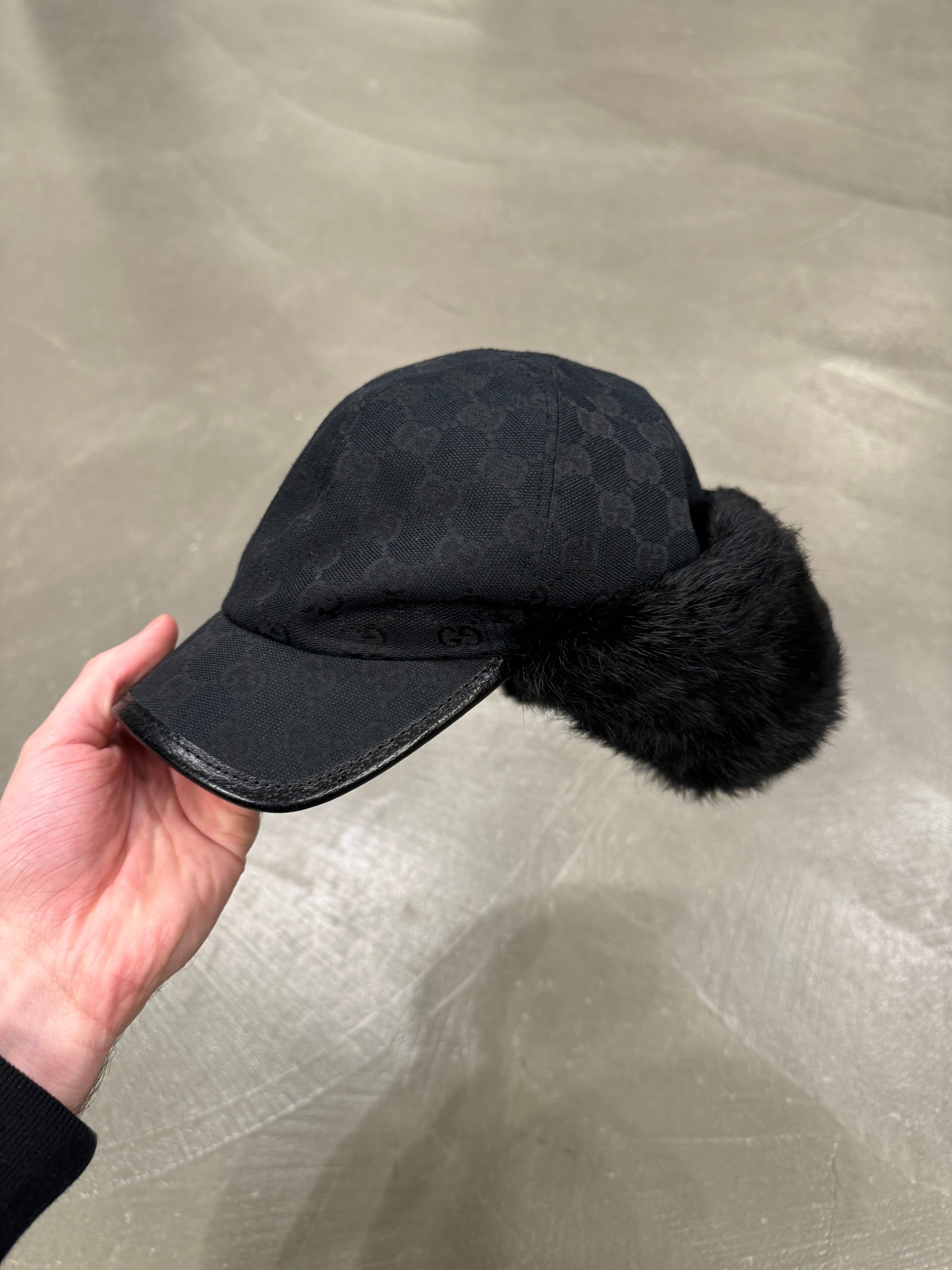 帽子 GUCCI By Tom Ford Real Fur Flight Cap 2000s Gucci by Tom Ford monogram fur trapper hat