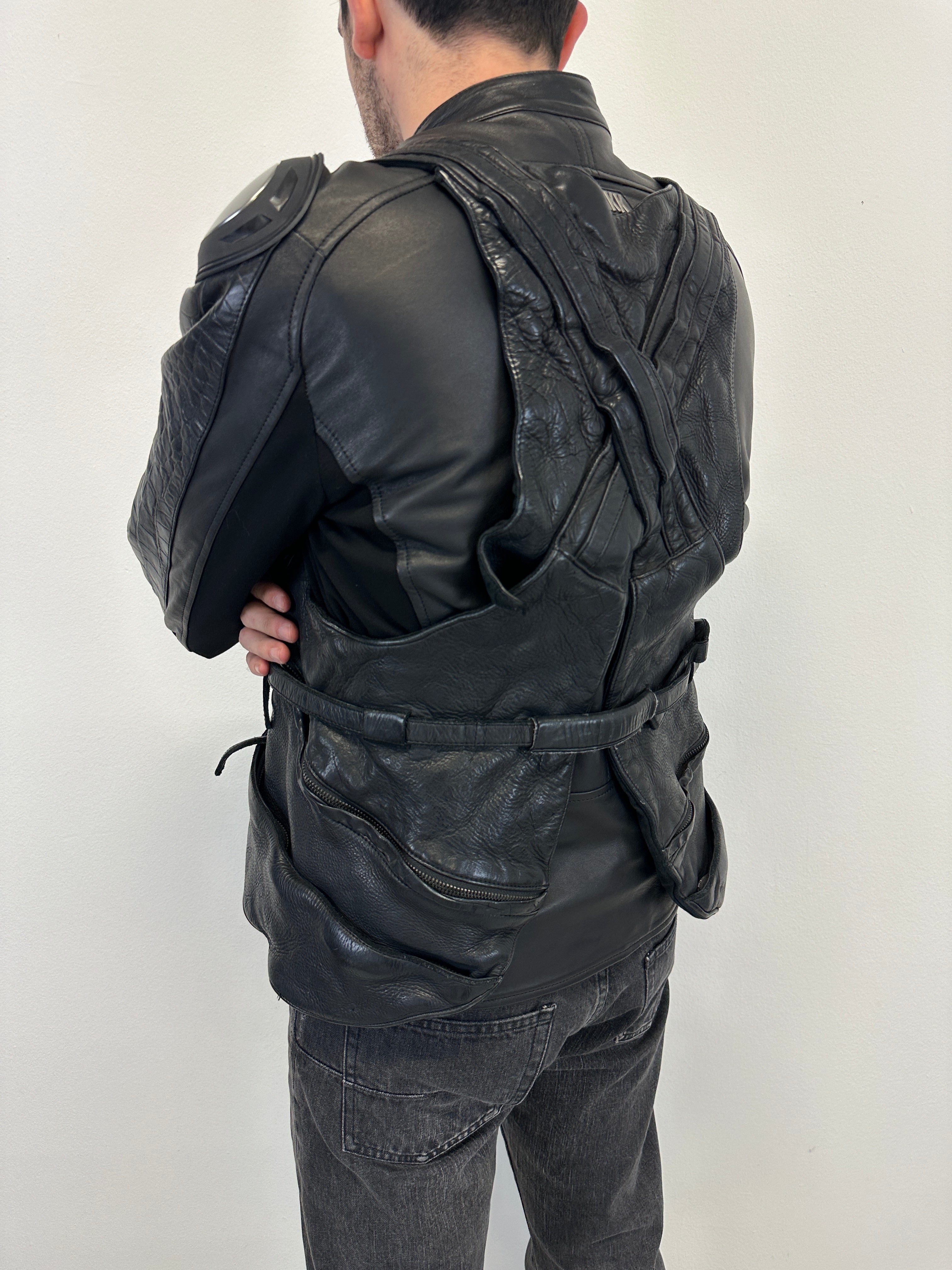 バッグ 90s archive EMPORIO ARMANI Leather Bag 1990s Emporio Armani leather holster cargo vest/bag