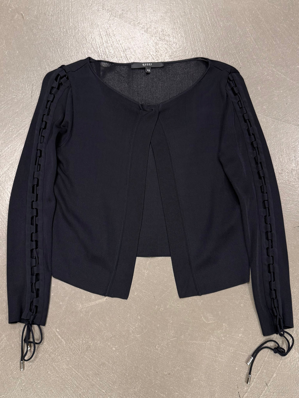 2009 Gucci cut-out lace-up sleeves top