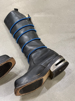 A/W1996 Dirk Bikkembergs "hole-heel" bungee boots
