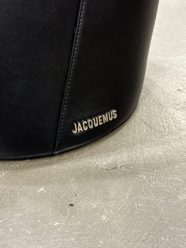 Jacquemus bucket bag