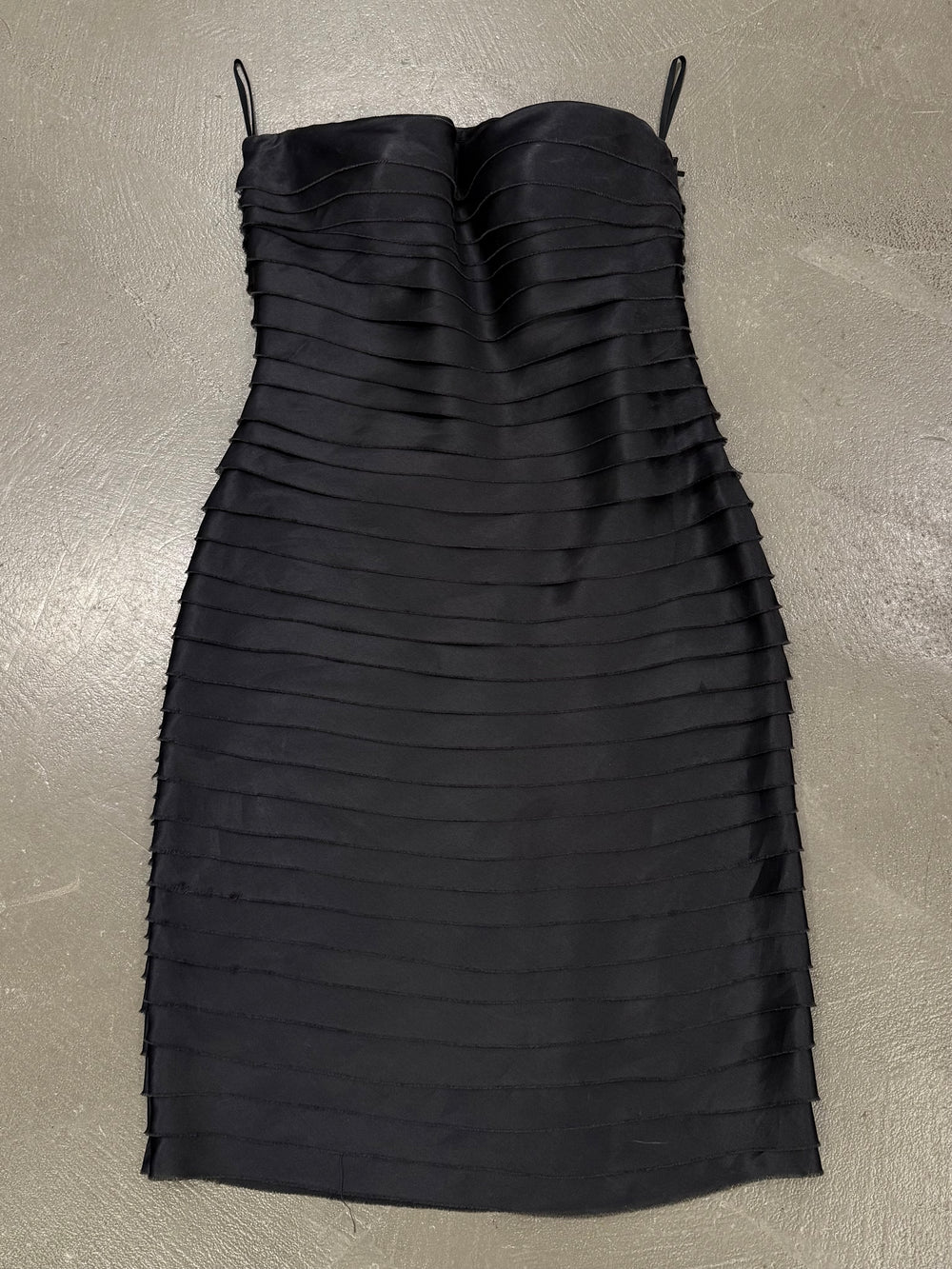 S/S2001 Gucci by Tom Ford runway strapeless silk dress