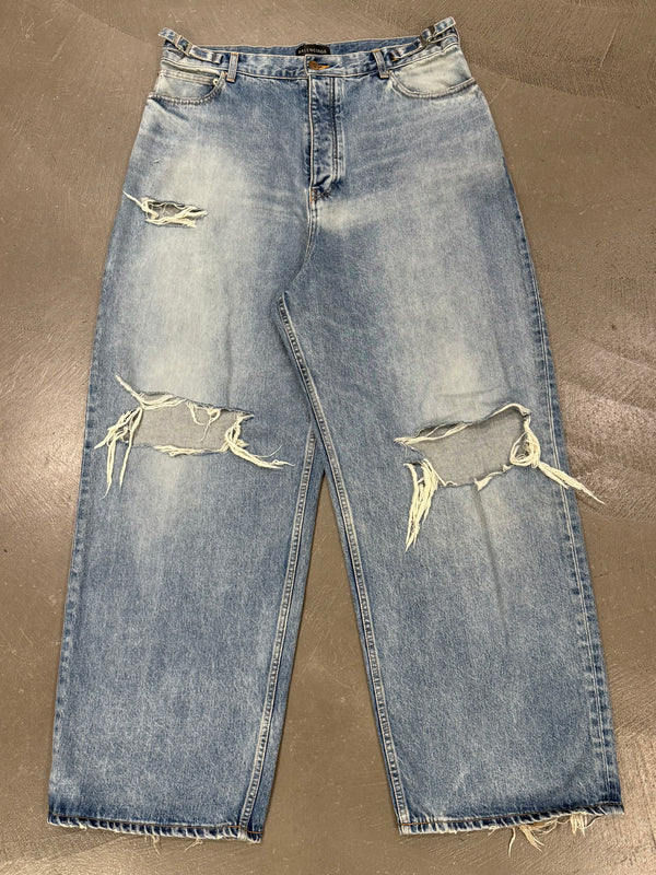 S/S2022 Balenciaga skater destroyed baggy denim