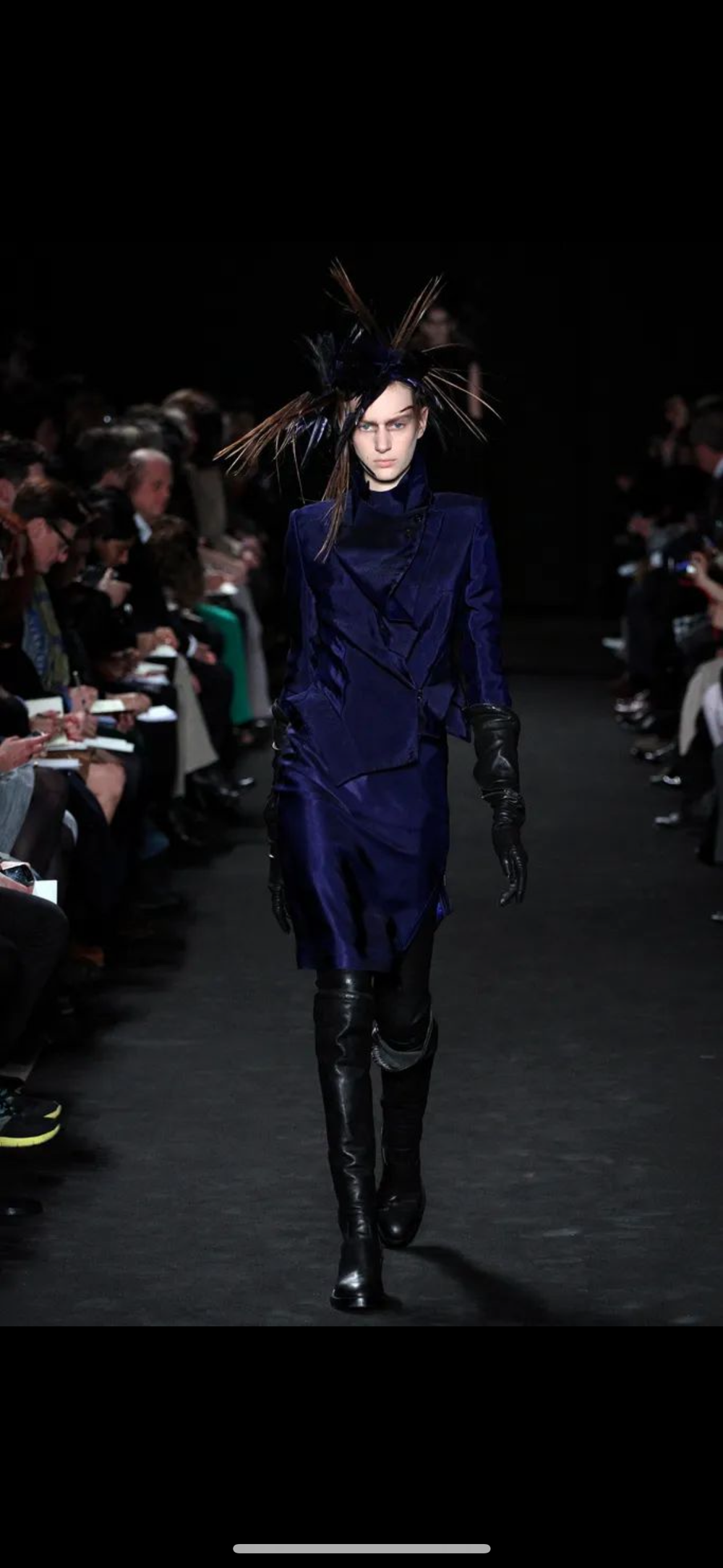 A/W2012 Ann Demeulemeester runway asymmetrical back-zip jacket