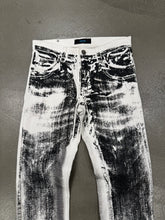 Load image into Gallery viewer, 2000s Versus Versace printed jeans
