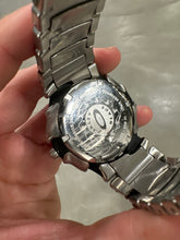 Load image into Gallery viewer, 2003 Oakley blade black and silver watch
