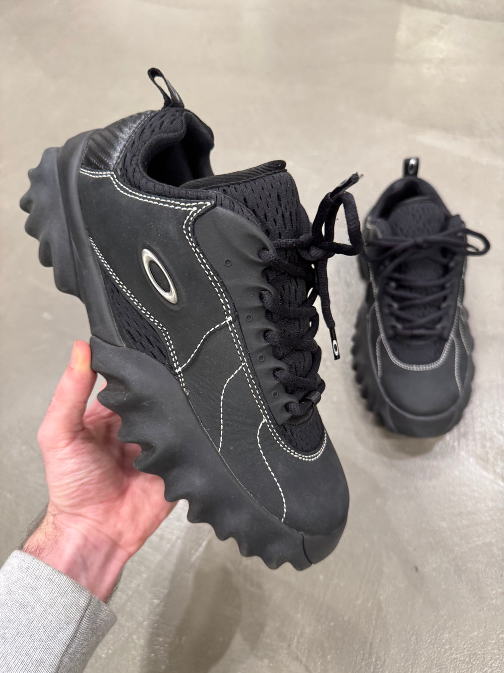Oakley Factory Team Chop Saw Brain Dead sneakers