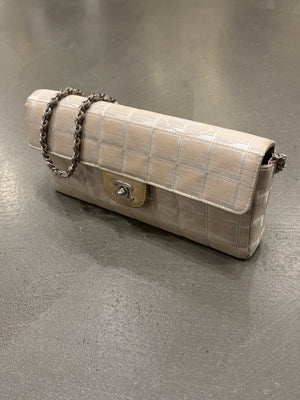 2001 Chanel Chocolate Bar travel line shoulder bag