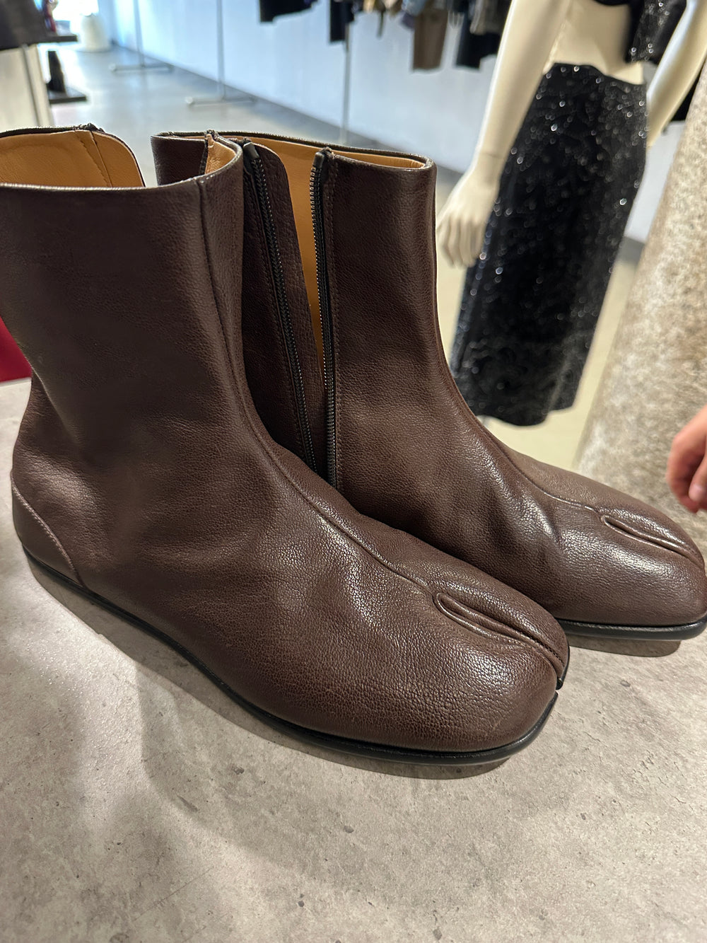 Maison Margiela tabi size 43