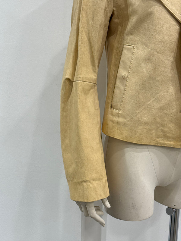 A/W2002 Ann Demeulemeester
leather strap jacket