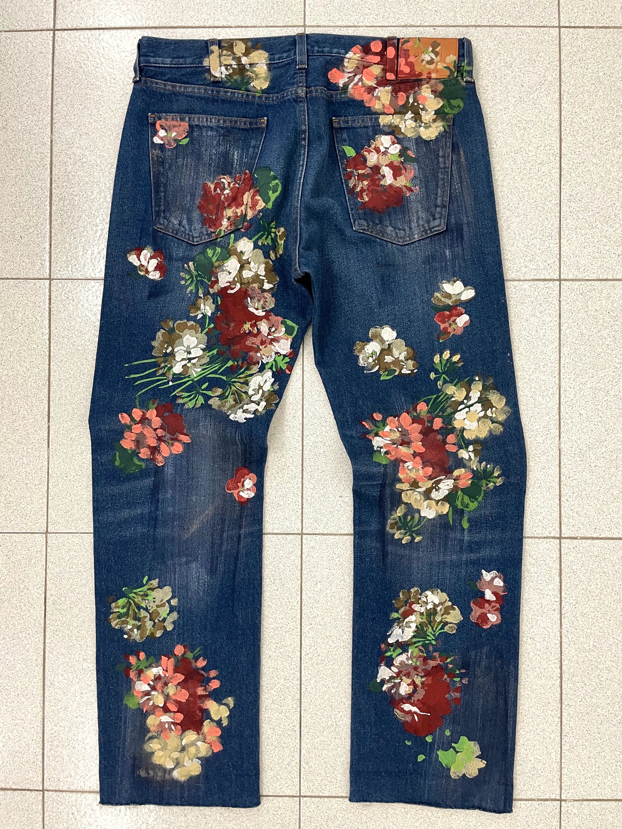 GUCCI フラワーペイント デニムパンツ 2016aw フローラル - メルカリ