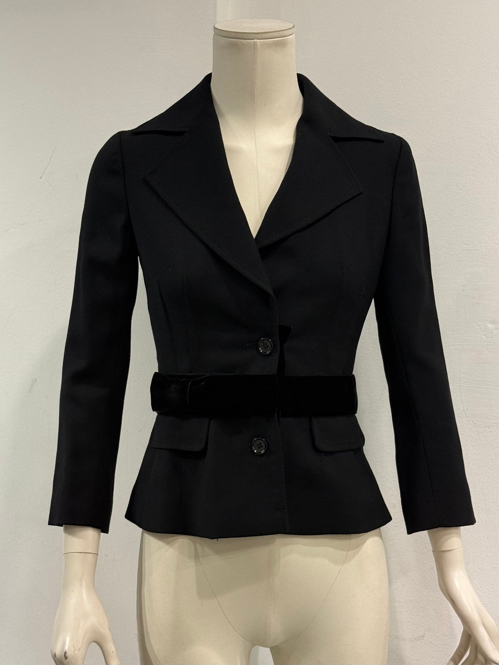 2000s Dolce & Gabbana velvet detail tailored blazer