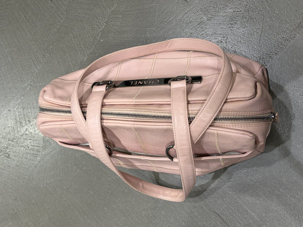 2005-2006 Chanel caviar leather shoulder bag