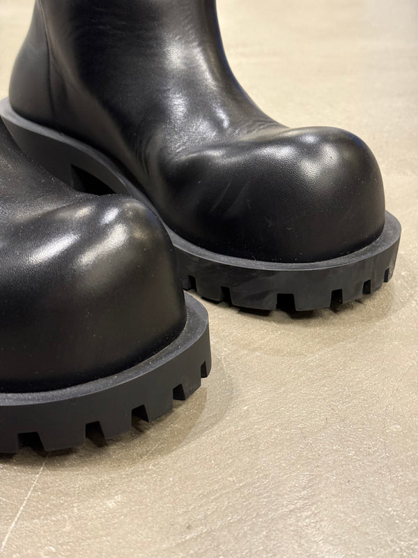 Balenciaga hummer leather boots