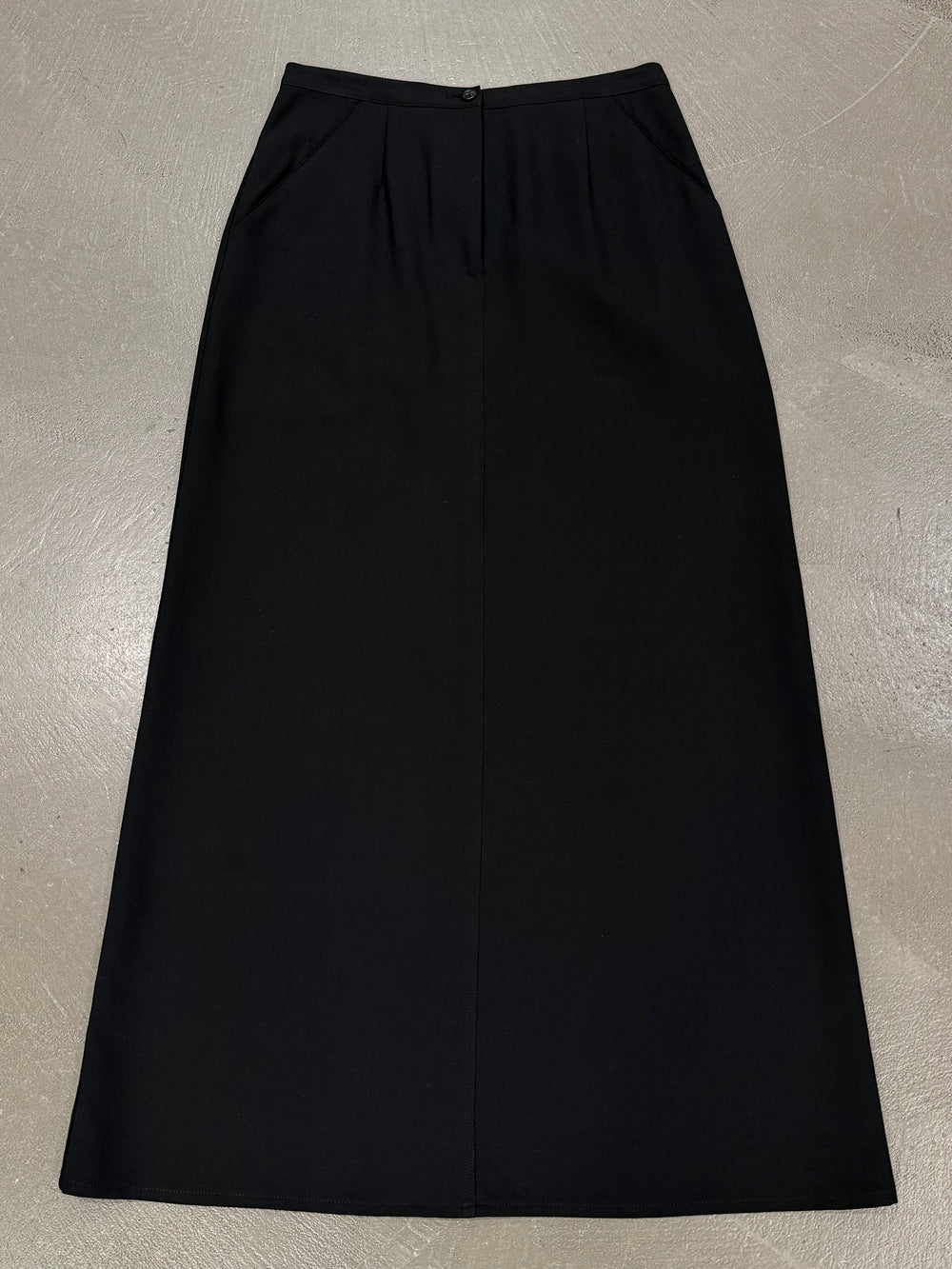 2000s Dolce & Gabbana black minimalist long skirt