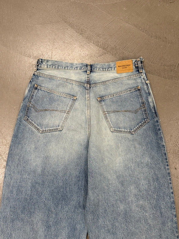 S/S2022 Balenciaga skater destroyed baggy denim