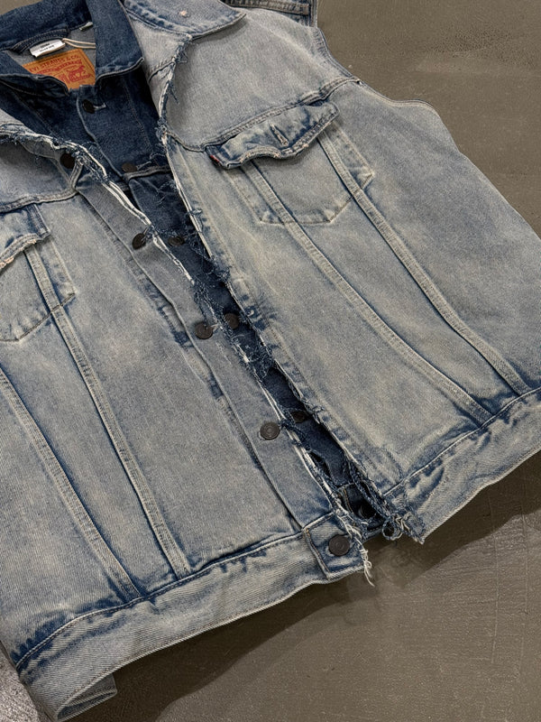 A/W2018 Vetements x Levi’s oversized double layer denim vest