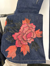 Load image into Gallery viewer, AW1999 Gucci by Tom Ford floral embroidered denim
