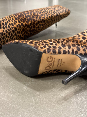 2000s Dolce & Gabbana pony hair leopard print heel boots