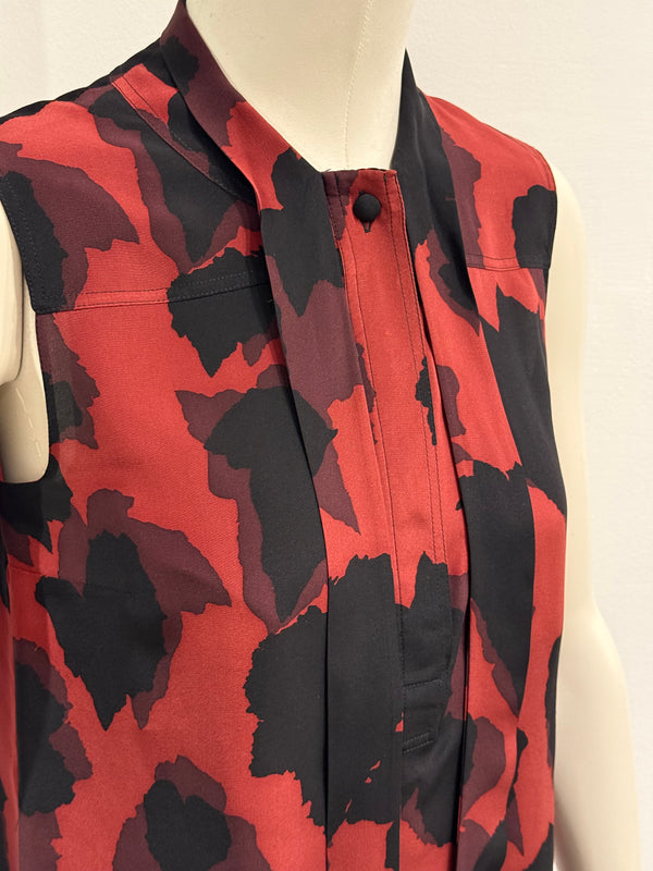 2010s Gucci sleeveless bow-tie blouse