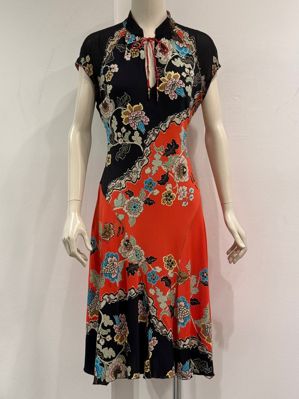 S/S 2003 Roberto Cavalli “chinoiseire” floral print dress