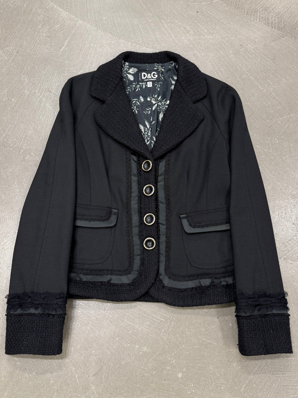 2000s Dolce & Gabbana black cropped jacket