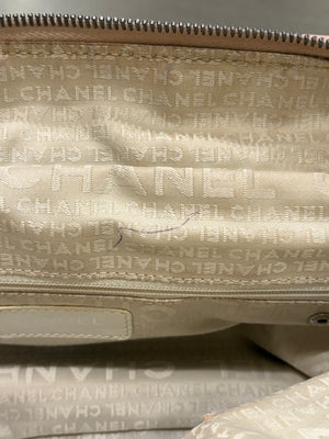 2005-2006 Chanel caviar leather shoulder bag