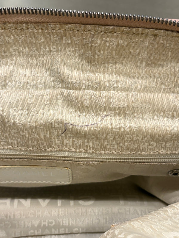 2005-2006 Chanel caviar leather shoulder bag