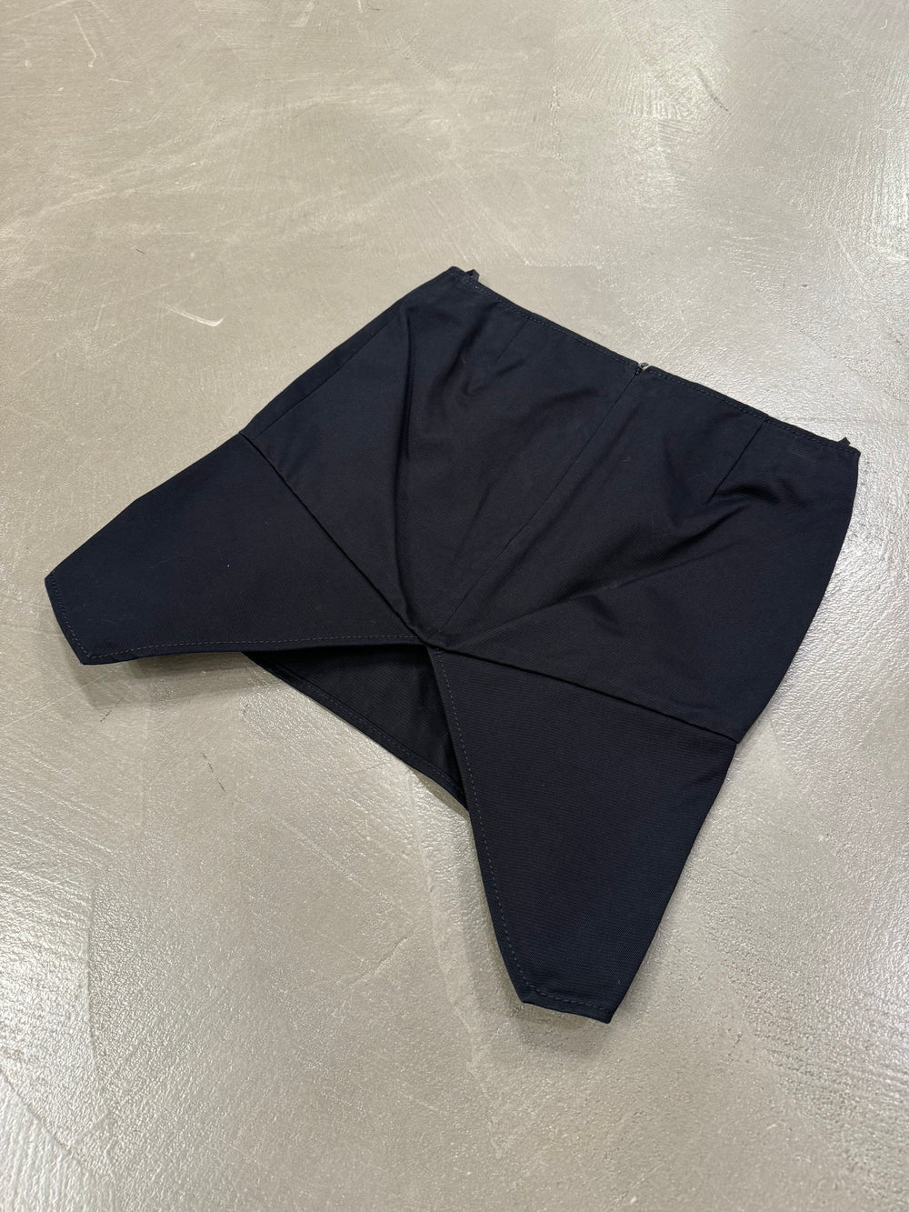 S/S 2002 Gucci by Tom Ford V-slit skirt