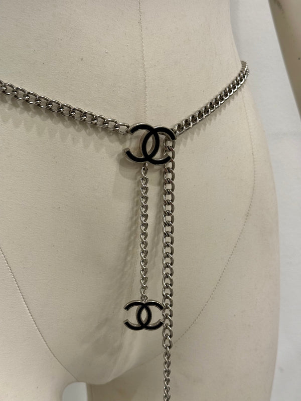 2000s Chanel chain belt