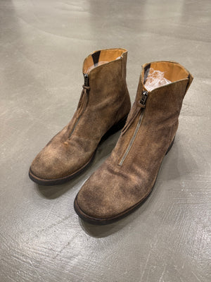 2000s Martin Margiela zipper distressed suede boots