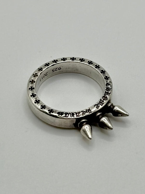 Chrome Hearts baby bell three spikes ring