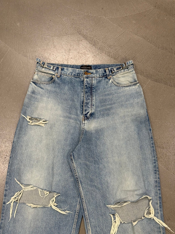 S/S2022 Balenciaga skater destroyed baggy denim