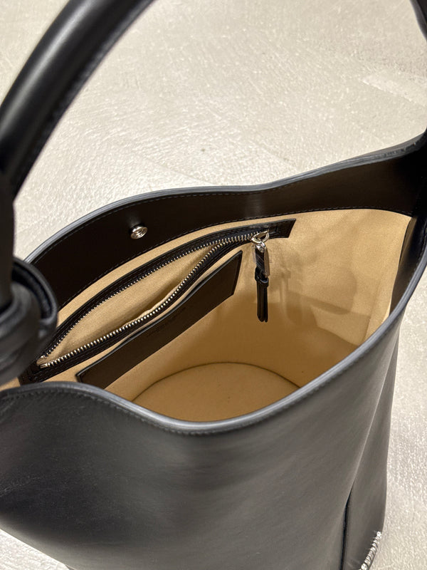 Jacquemus bucket bag