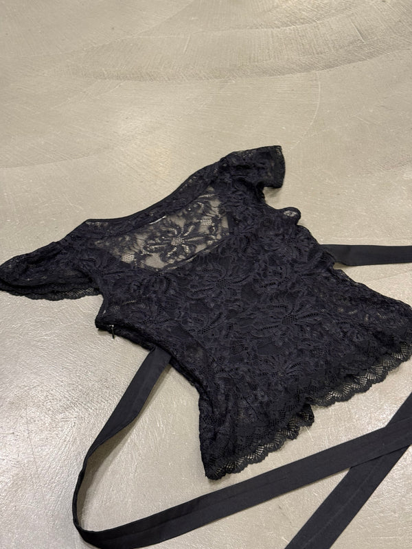 2000s Dolce & Gabbana lace tie-waist floral corseted blouse