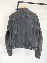 Load image into Gallery viewer, 2000s Helmut Lang 1 pocket vintage denim jacket
